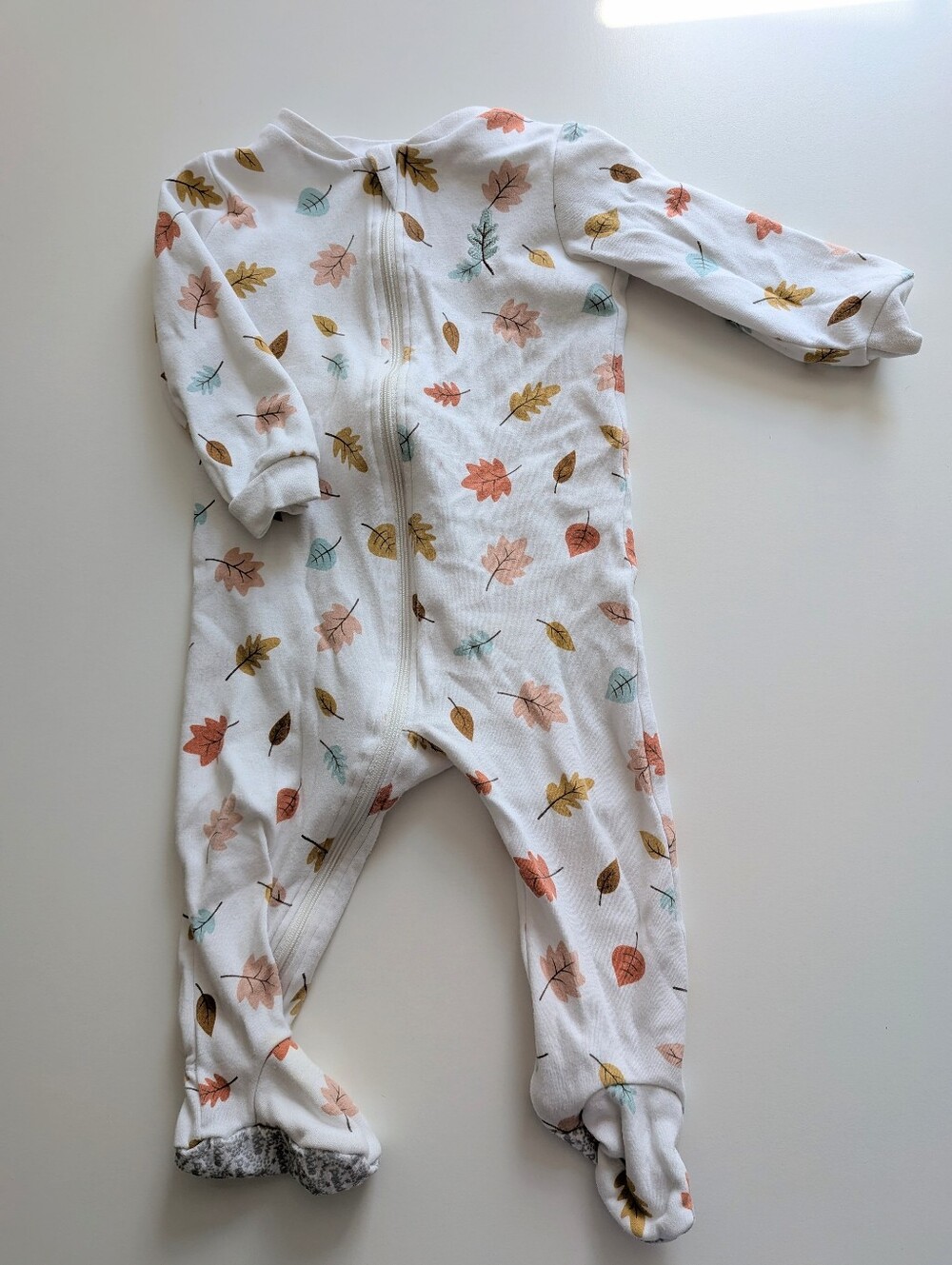 5 For 25$ PEKKLE White Footed One-Piece with Autumn Leaf Print